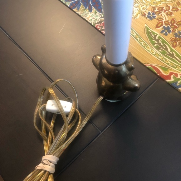 Solid brass small bear lamp/nightlight with shade. Late 70s/early 80s - Picture 3 of 4